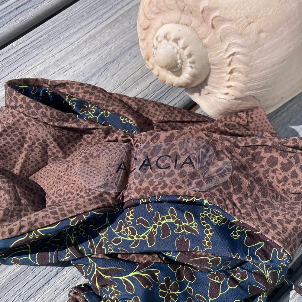 ACACIA - Amari Full Piece Cut Out Swimsuit in Oni - M - Picture 12 of 16